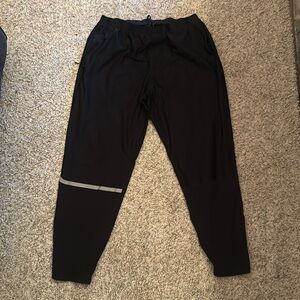 XL- Lululemon vented reflective jogger. Great condition.